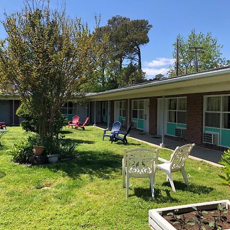 Bay Inn Hotel North Camellia Acres Exterior foto